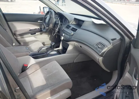 2010 Honda Accord 2.4 Lx z USA, uszkodzony, nr VIN 1HGCP2F33AA055058